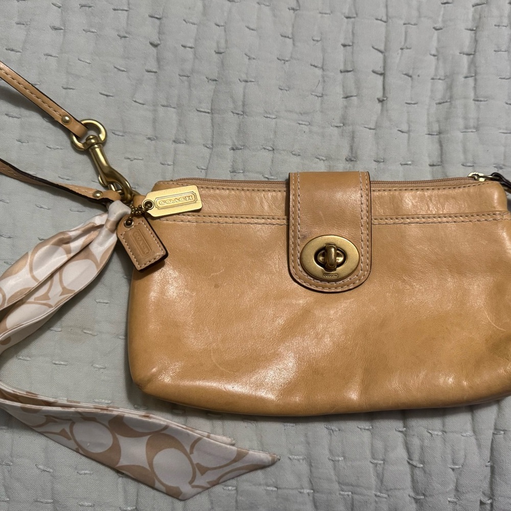 Coach Light Tan Leather Wristlet with Gold Accents
